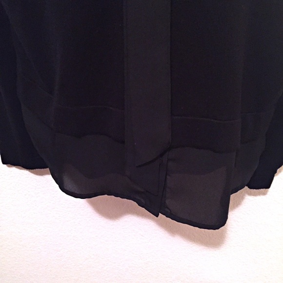 Bobeau V-neck sweater with chiffon tie and back - Picture 6 of 7